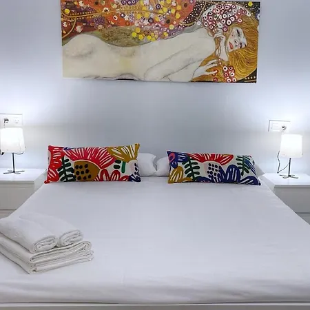 Vt Flat Reformado Con Escritorio De Trabajo Y Wifi *