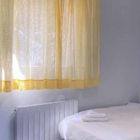 Vt Flat Reformado Con Escritorio De Trabajo Y Wifi Apartmán