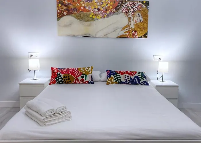 Urban Flat Reformado Con Escritorio Trabajo Y Wifi *