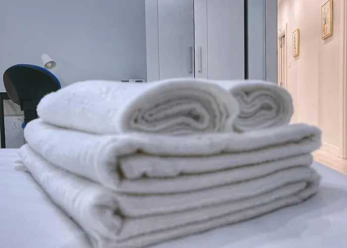 Vt Flat Reformado Con Escritorio De Trabajo Y Wifi Lägenhet Bilbao